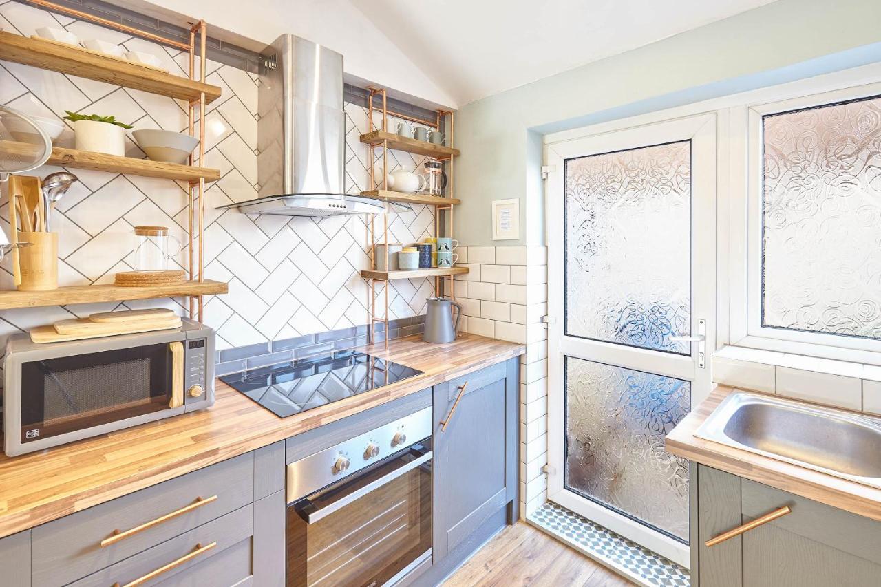 Host & Stay - Friths Скарбъро Екстериор снимка
